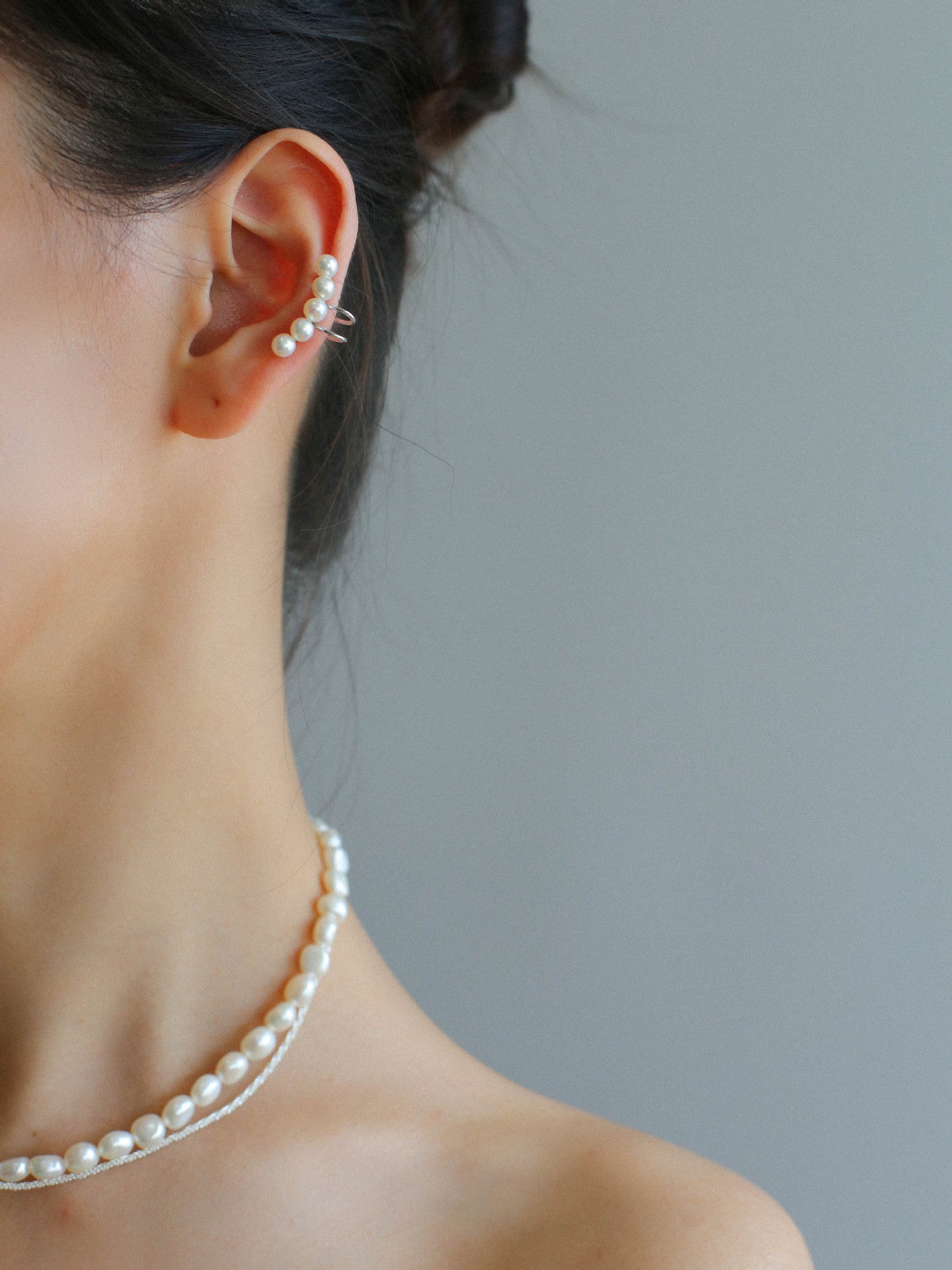 Balance Bar Pearl Ear Cuff