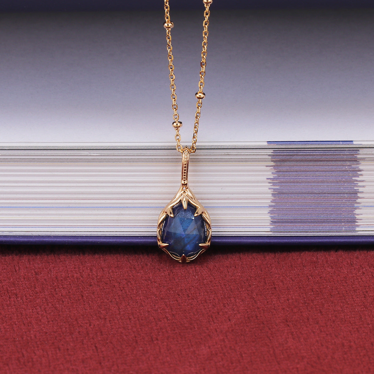 Reversible natural labradorite teardrop pendant in vintage gold-tone claw setting, 20.48mm statement necklace by Gembee Jewellery