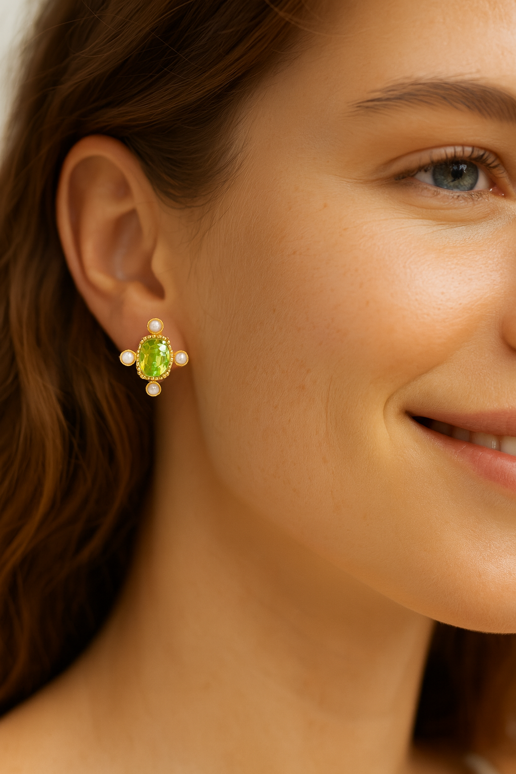 Natural Freshwater Pearl & Peridot Vintage Stud Earrings