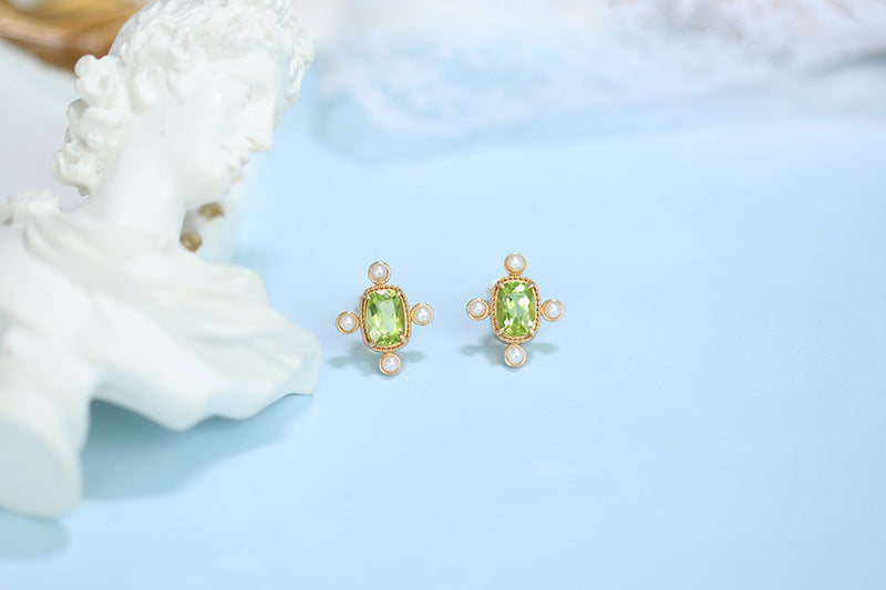 Natural Freshwater Pearl & Peridot Vintage Stud Earrings