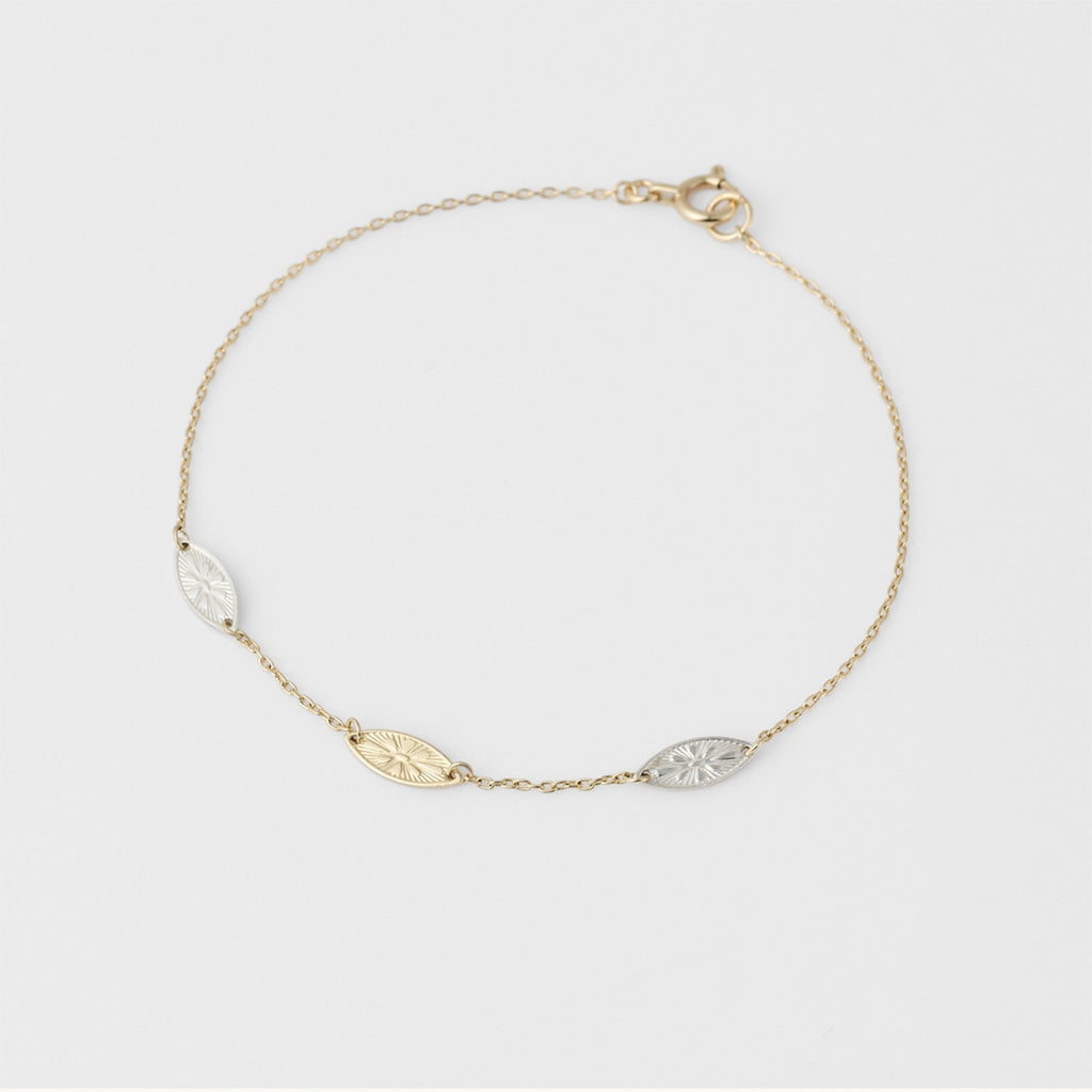 Chrysanthemum Crest Bracelet 925 Sterling Silver with 18K Gold Plating