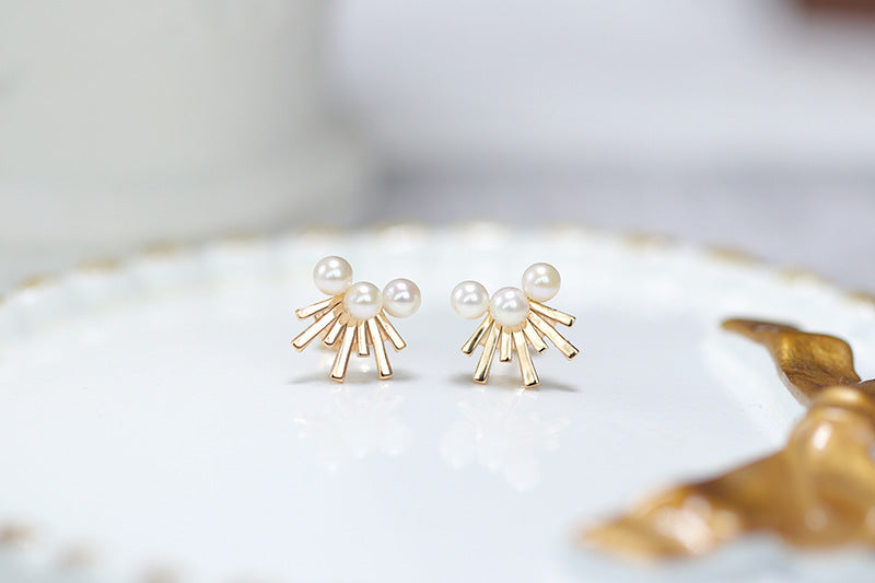 Sunburst Fresh Pearl Stud Earrings